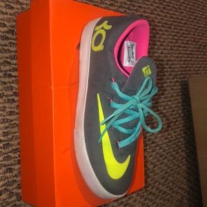KD VI (GS).